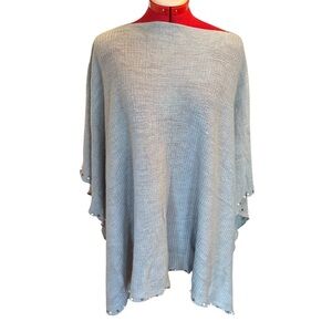 🌼 NWT Elegant Gray Women's Cape with pearl embellishments OS